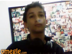 Video chat stranger convinced teen to show cock