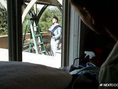 Twink seduces handsome woodworker and passionately fucks his asshole